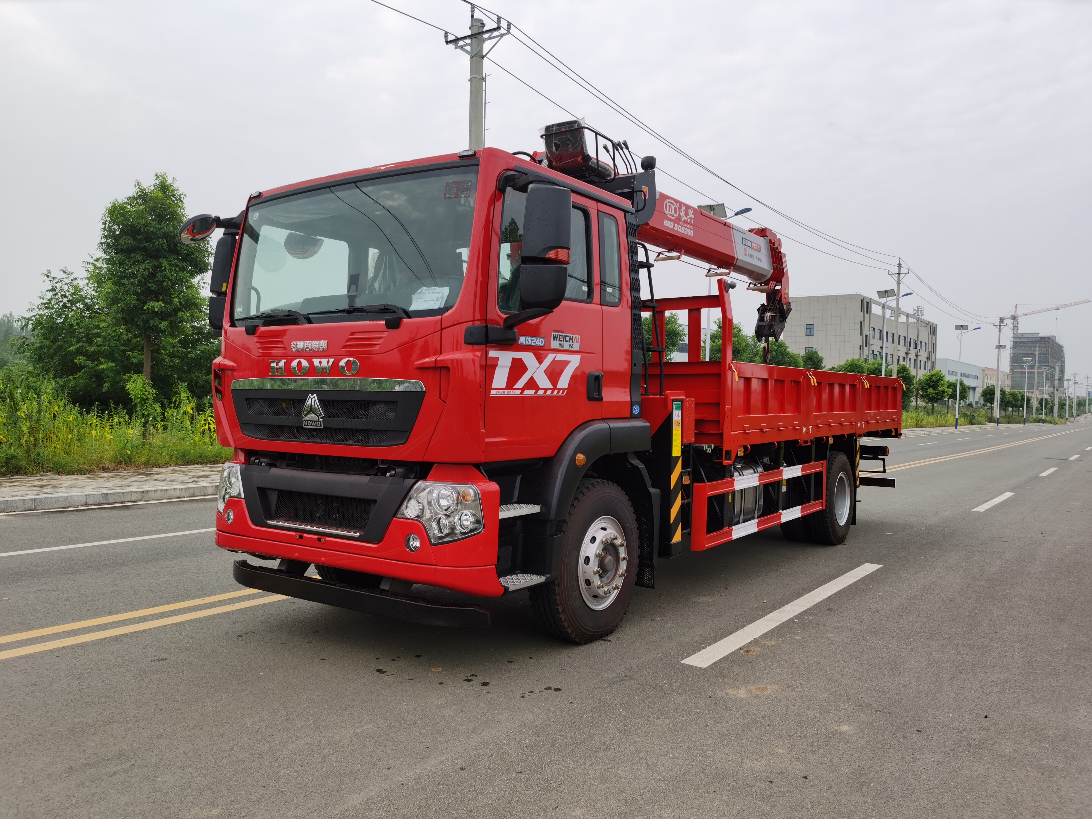 重汽豪沃單橋隨車吊